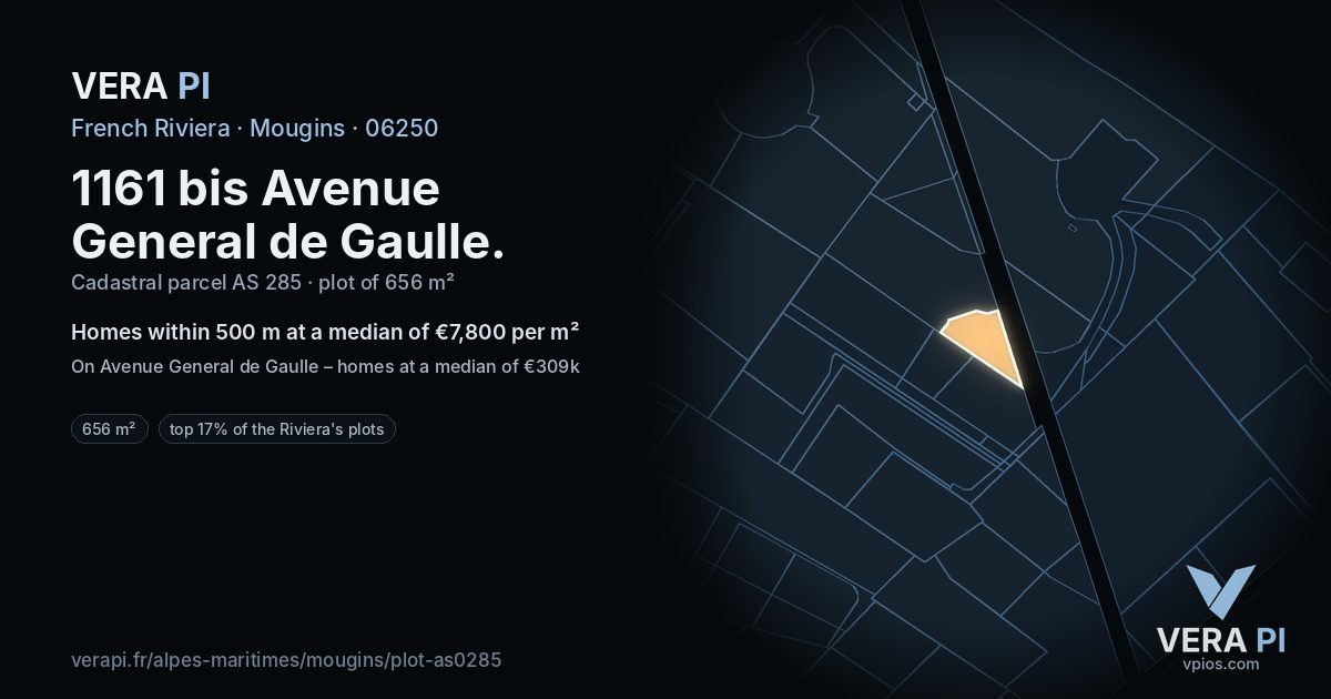 1161 bis Avenue General de Gaulle, Mougins at night – the plot lit, the parcels around coloured by the prices near them