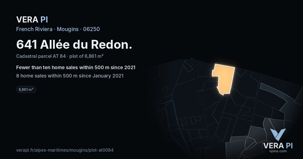 641 Allée du Redon, Mougins at night – the plot lit, the parcels around coloured by the prices near them