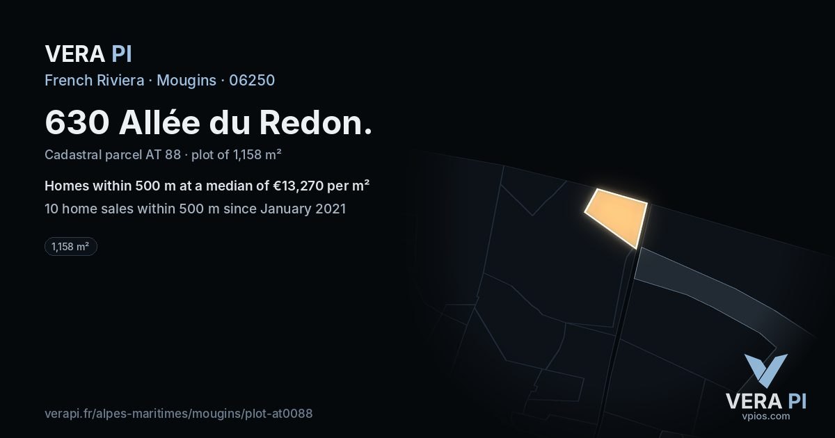 630 Allée du Redon, Mougins at night – the plot lit, the parcels around coloured by the prices near them