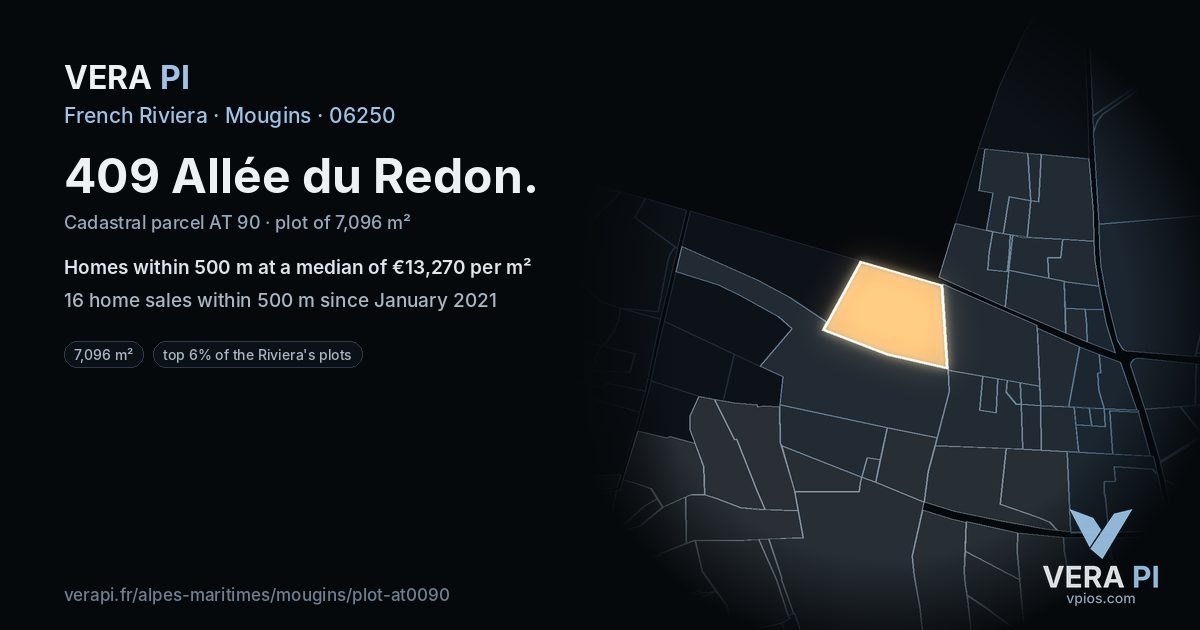 409 Allée du Redon, Mougins at night – the plot lit, the parcels around coloured by the prices near them