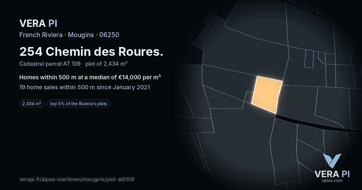 254 Chemin des Roures, Mougins at night – the plot lit, the parcels around coloured by the prices near them