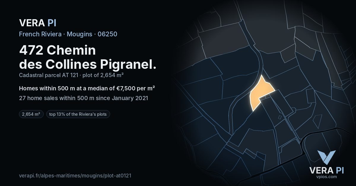 472 Chemin des Collines Pigranel, Mougins at night – the plot lit, the parcels around coloured by the prices near them