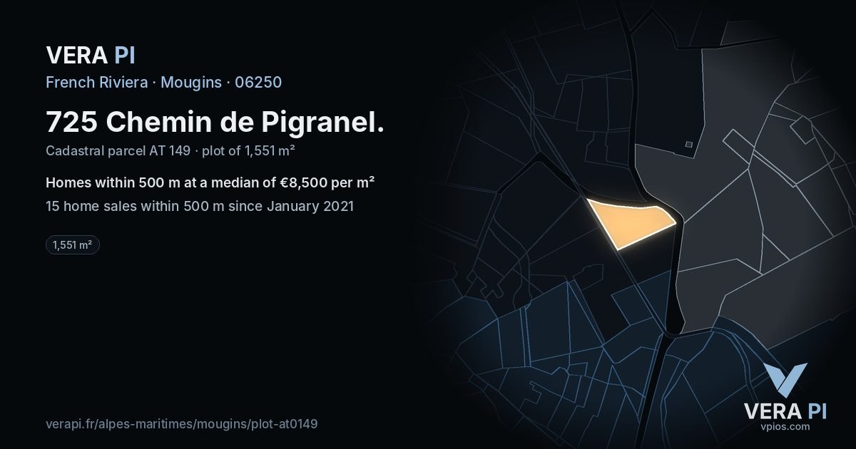 725 Chemin de Pigranel, Mougins at night – the plot lit, the parcels around coloured by the prices near them