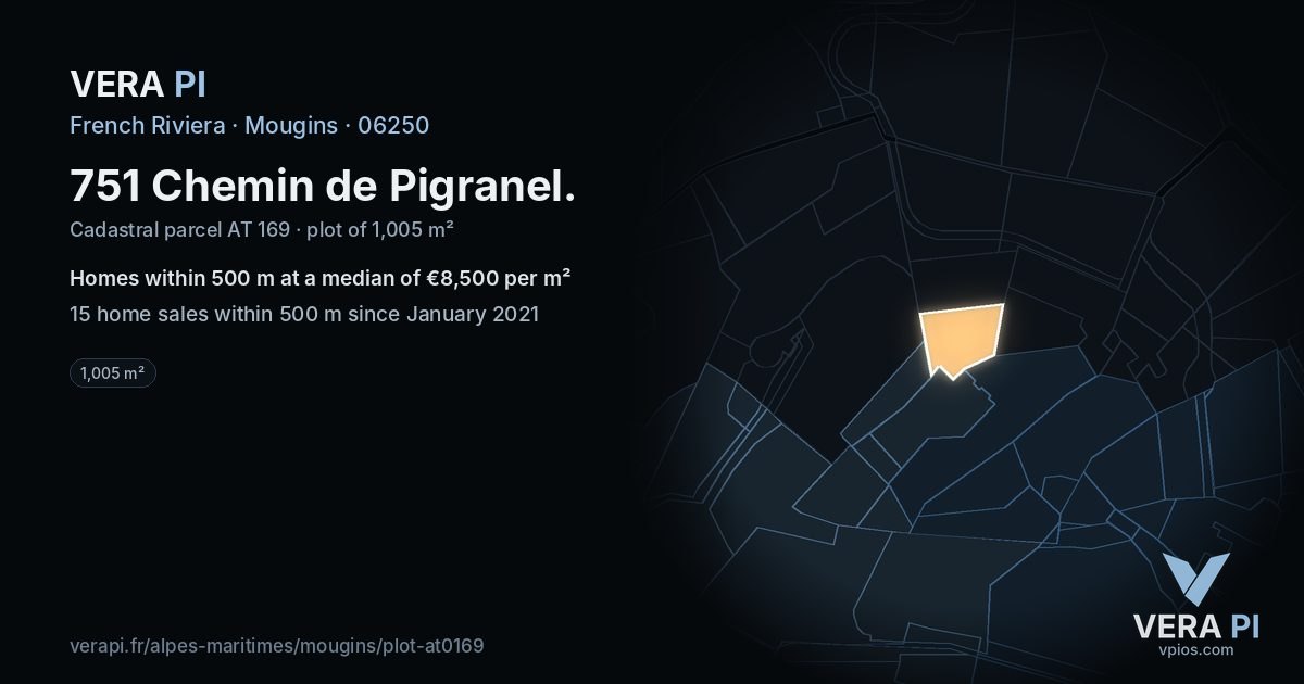 751 Chemin de Pigranel, Mougins at night – the plot lit, the parcels around coloured by the prices near them