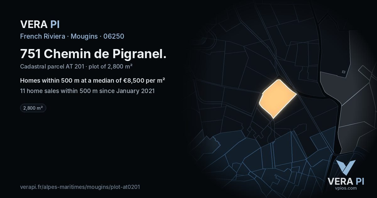 751 Chemin de Pigranel, Mougins at night – the plot lit, the parcels around coloured by the prices near them