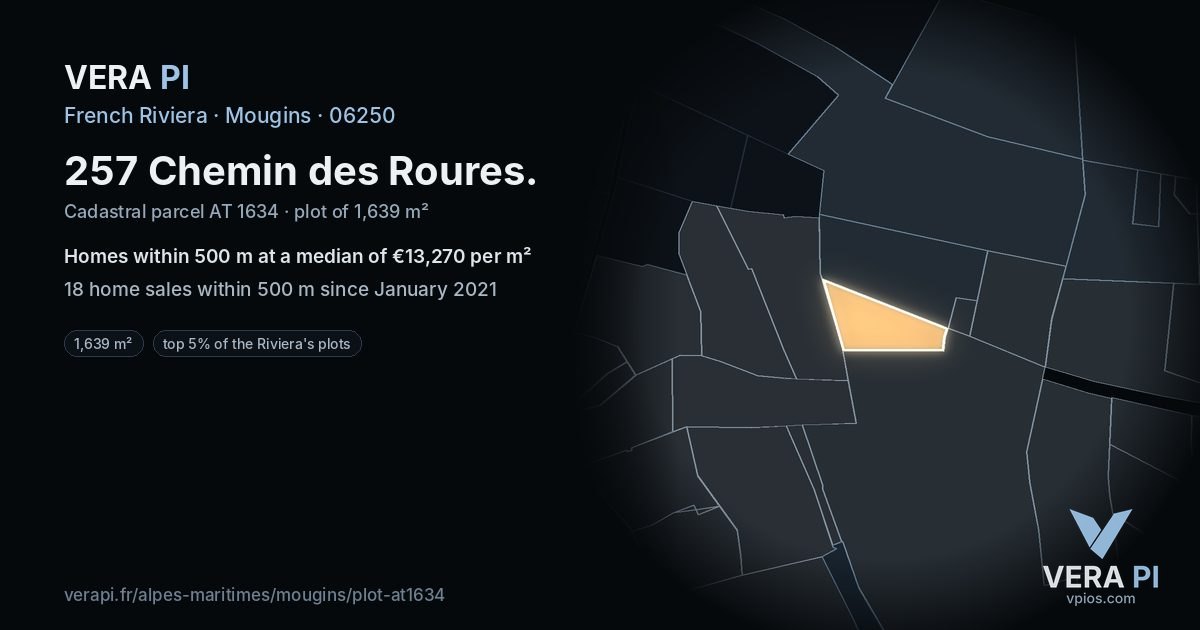 257 Chemin des Roures, Mougins at night – the plot lit, the parcels around coloured by the prices near them