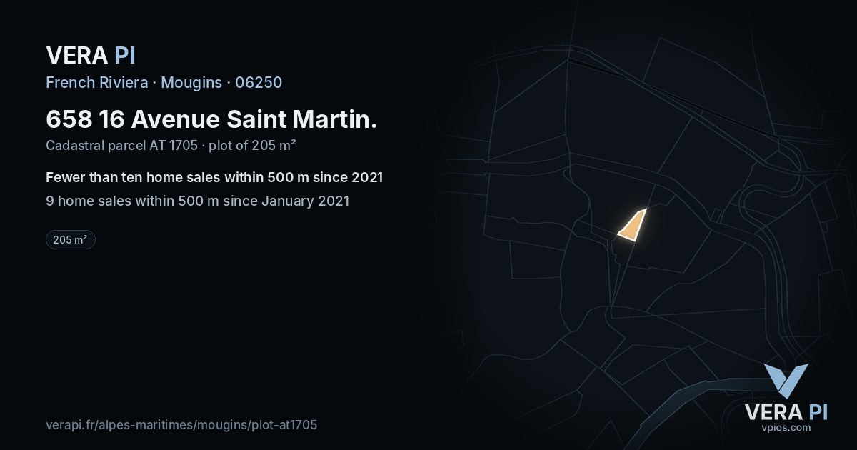 658 16 Avenue Saint Martin, Mougins at night – the plot lit, the parcels around coloured by the prices near them