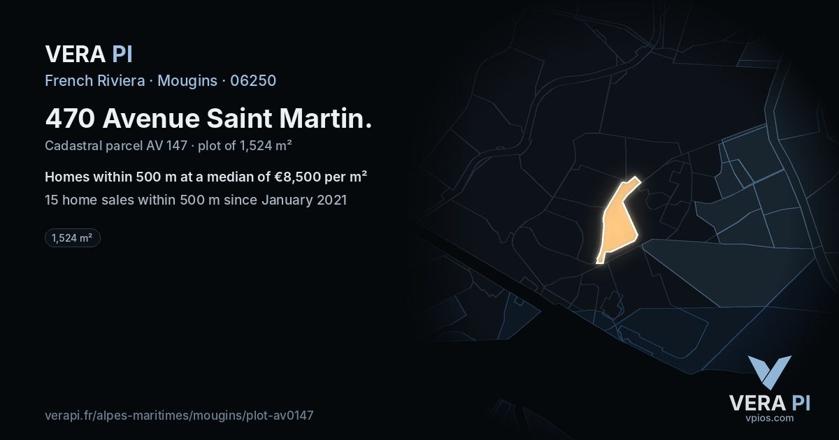 470 Avenue Saint Martin, Mougins at night – the plot lit, the parcels around coloured by the prices near them