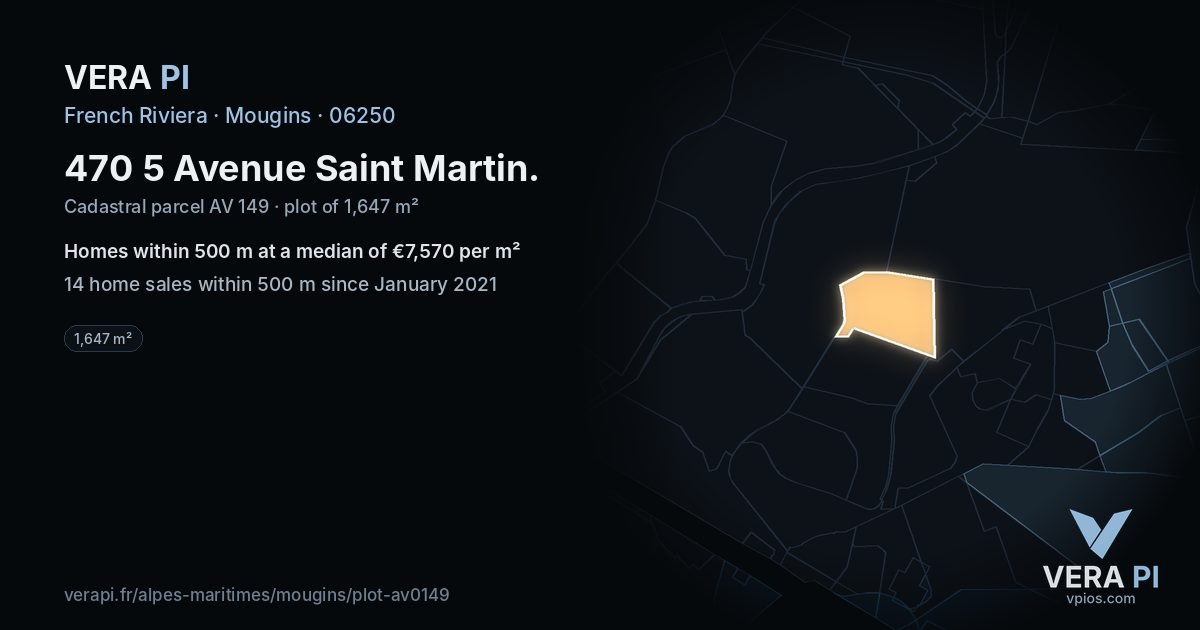 470 5 Avenue Saint Martin, Mougins at night – the plot lit, the parcels around coloured by the prices near them