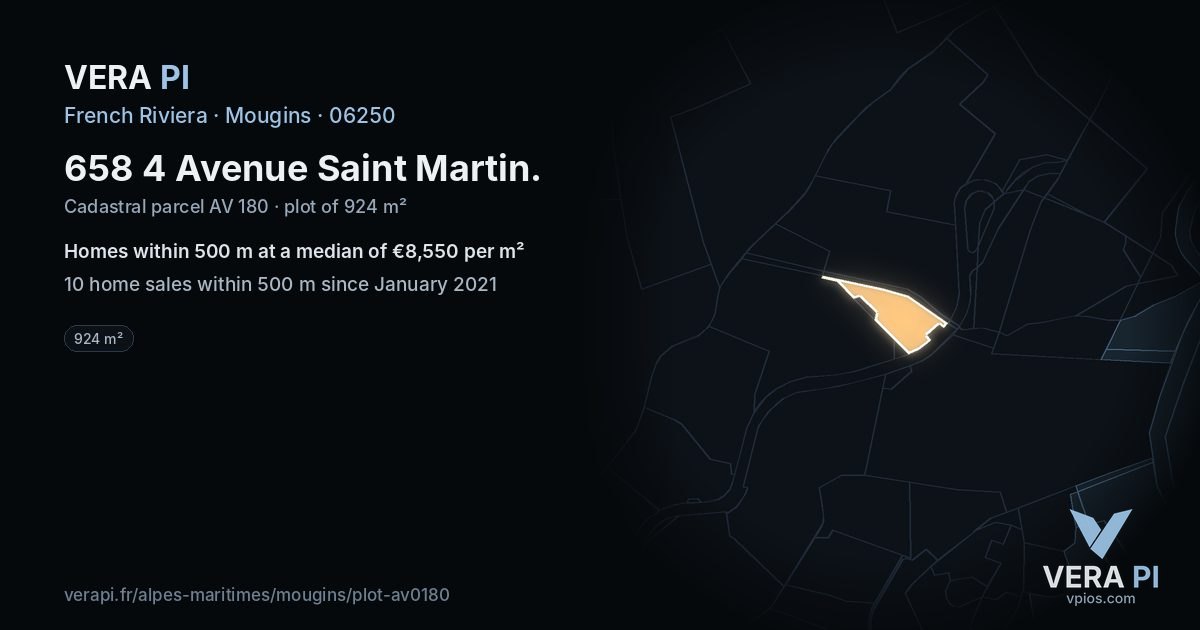 658 4 Avenue Saint Martin, Mougins at night – the plot lit, the parcels around coloured by the prices near them
