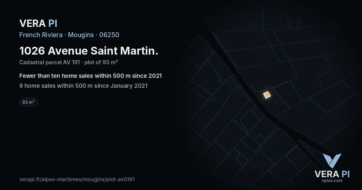 1026 Avenue Saint Martin, Mougins at night – the plot lit, the parcels around coloured by the prices near them