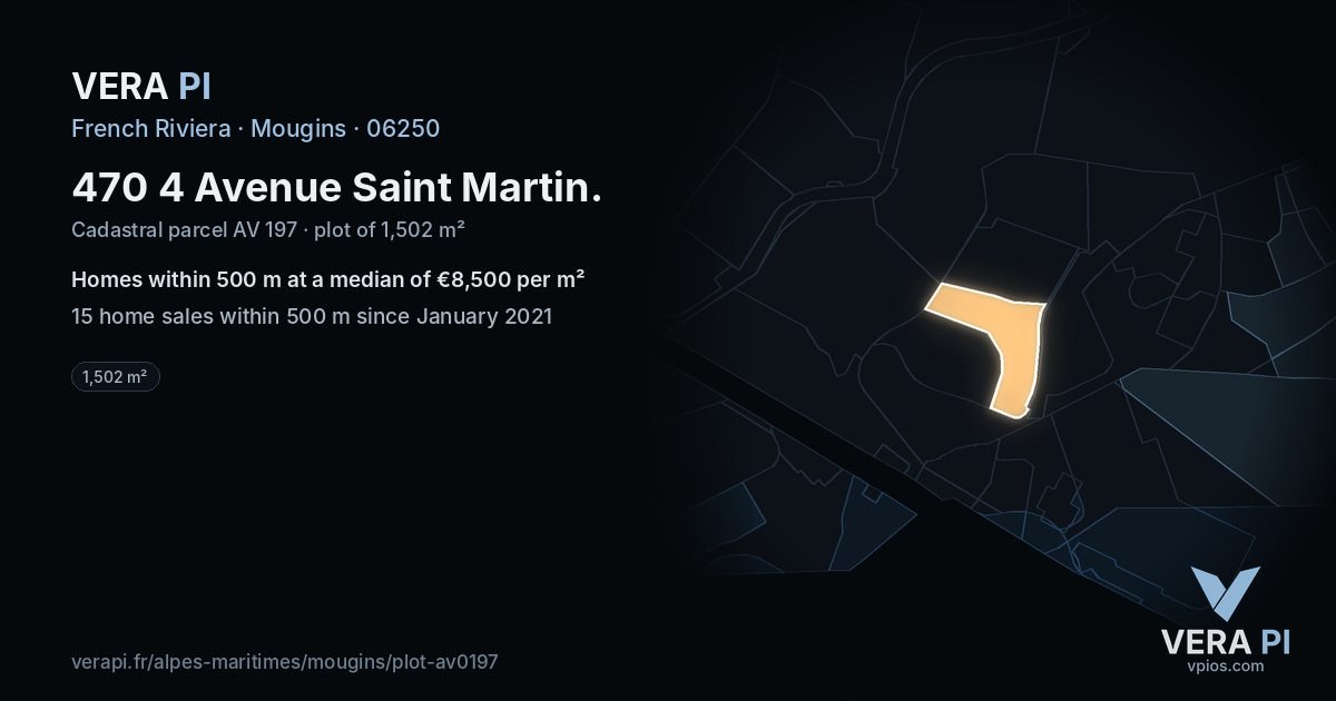 470 4 Avenue Saint Martin, Mougins at night – the plot lit, the parcels around coloured by the prices near them