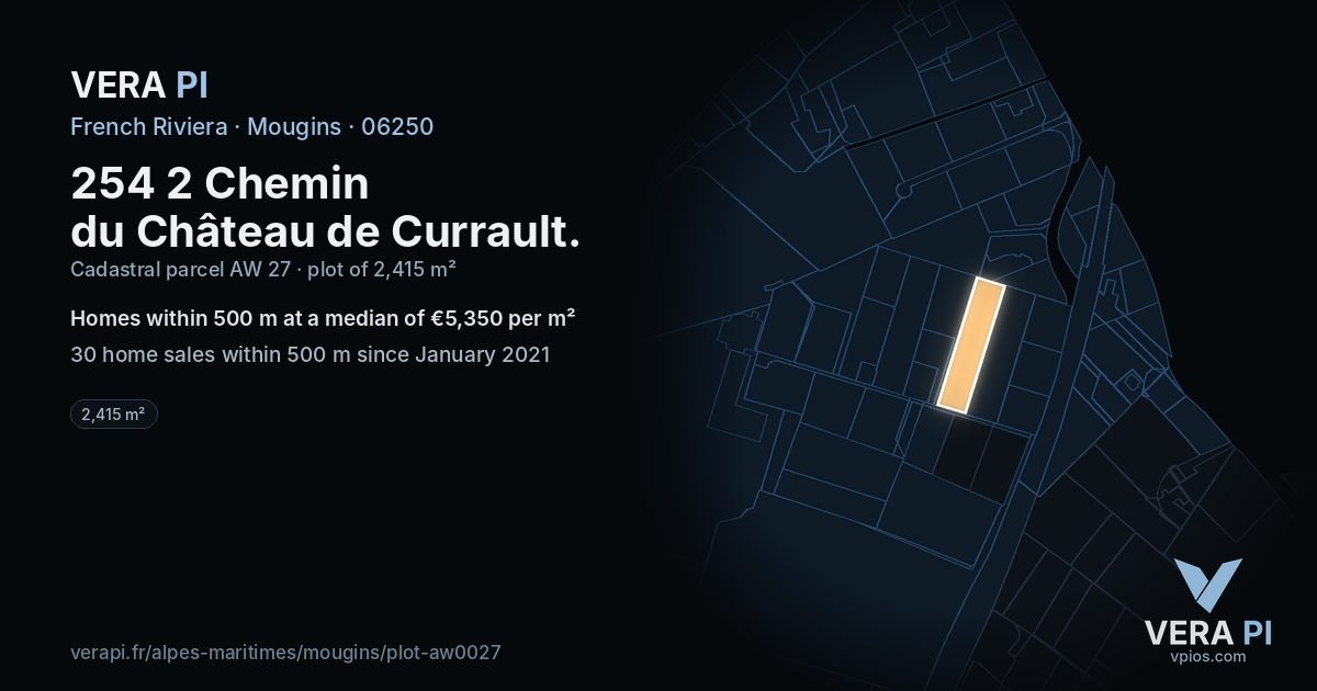 254 2 Chemin du Château de Currault, Mougins at night – the plot lit, the parcels around coloured by the prices near them