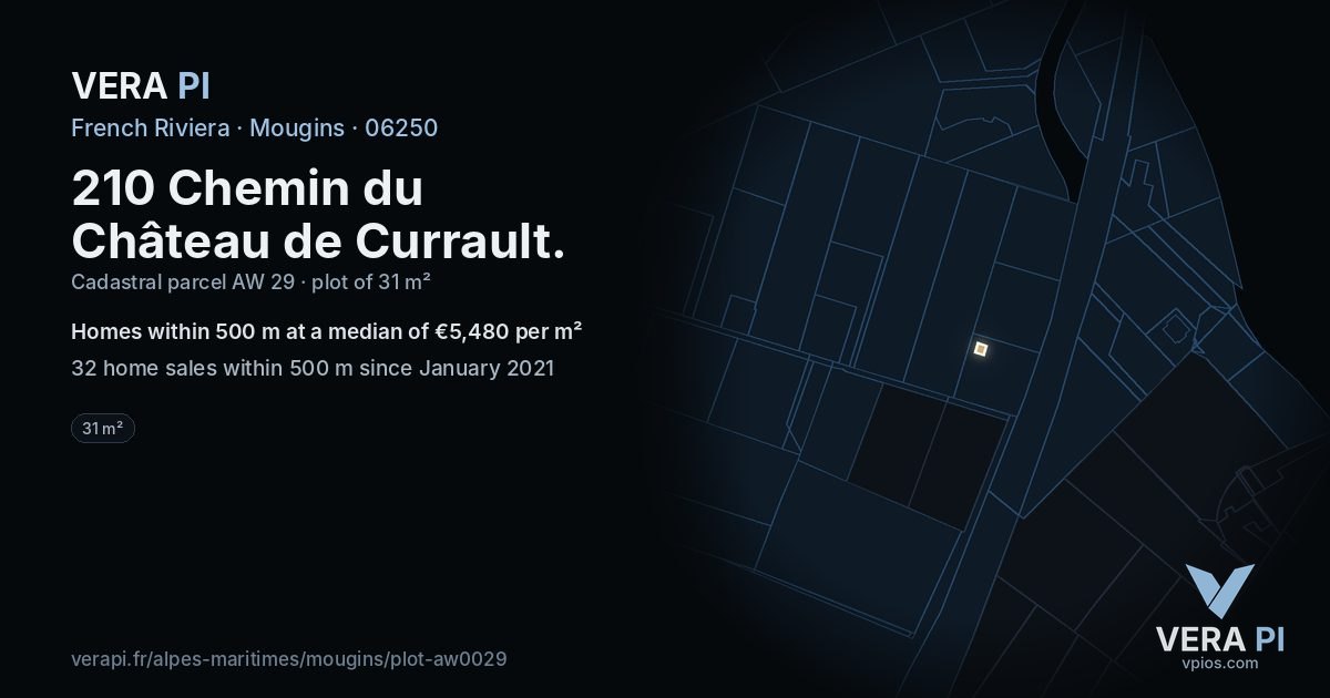 210 Chemin du Château de Currault, Mougins at night – the plot lit, the parcels around coloured by the prices near them