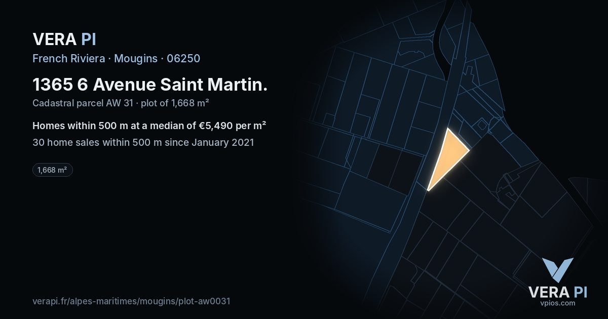 1365 6 Avenue Saint Martin, Mougins at night – the plot lit, the parcels around coloured by the prices near them