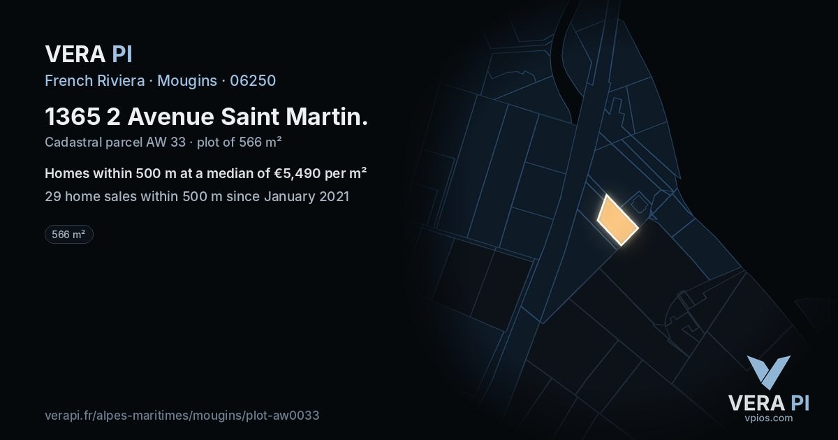 1365 2 Avenue Saint Martin, Mougins at night – the plot lit, the parcels around coloured by the prices near them