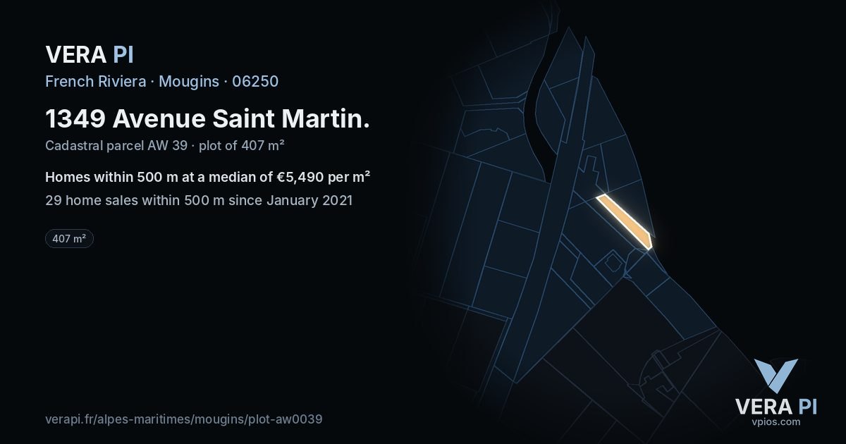 1349 Avenue Saint Martin, Mougins at night – the plot lit, the parcels around coloured by the prices near them