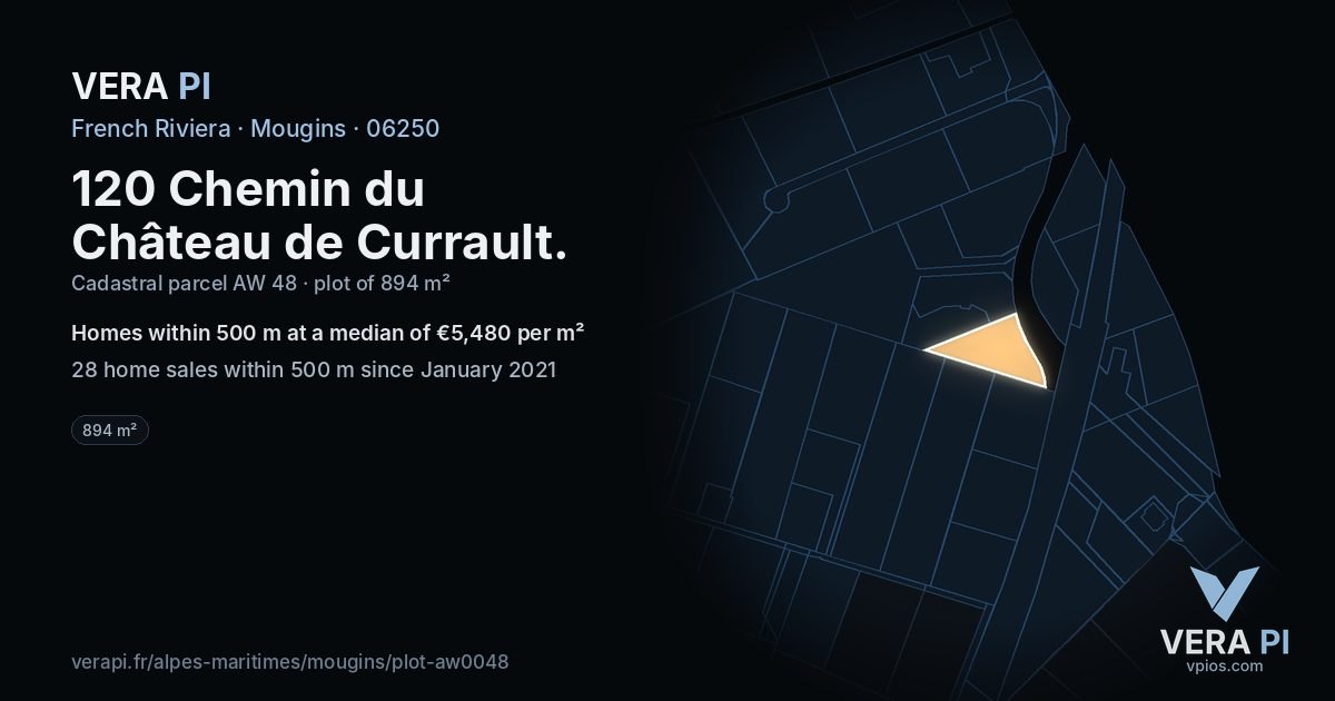 120 Chemin du Château de Currault, Mougins at night – the plot lit, the parcels around coloured by the prices near them