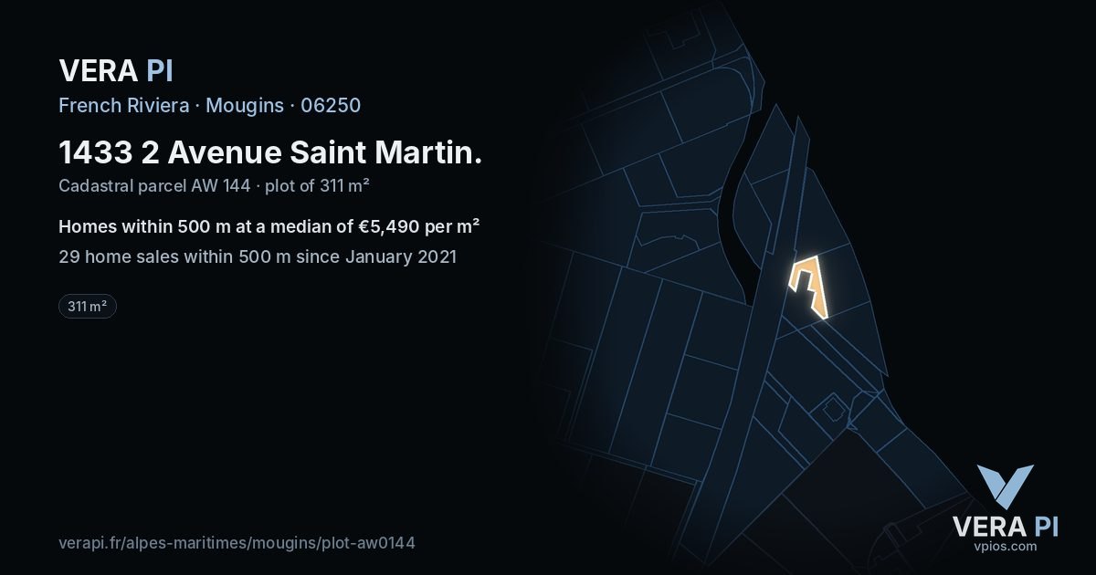 1433 2 Avenue Saint Martin, Mougins at night – the plot lit, the parcels around coloured by the prices near them