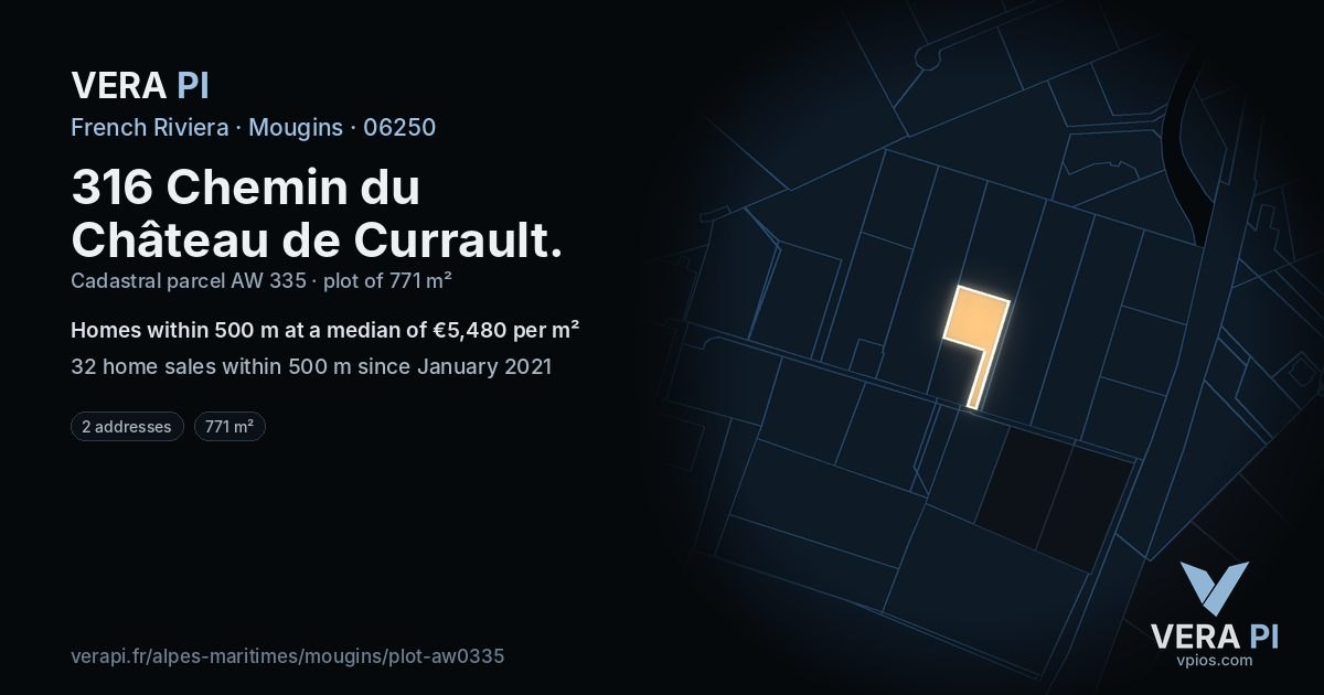 316 Chemin du Château de Currault, Mougins at night – the plot lit, the parcels around coloured by the prices near them