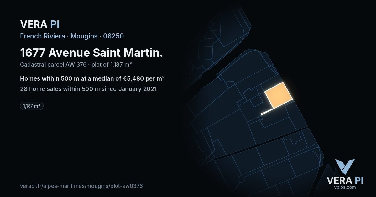 1677 Avenue Saint Martin, Mougins at night – the plot lit, the parcels around coloured by the prices near them