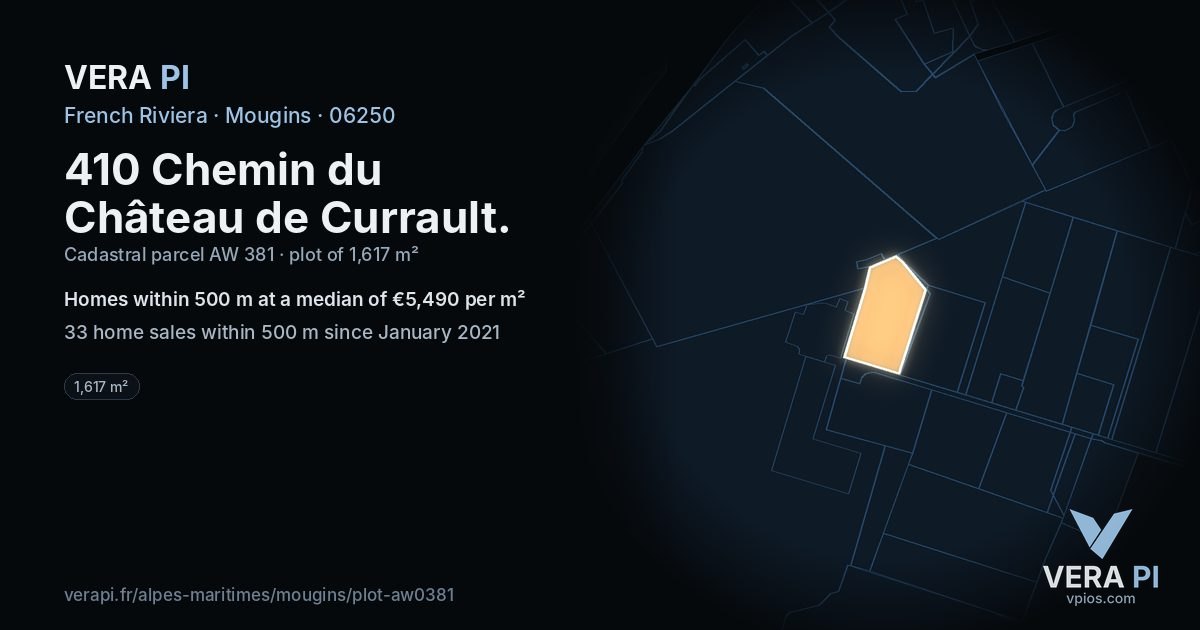 410 Chemin du Château de Currault, Mougins at night – the plot lit, the parcels around coloured by the prices near them