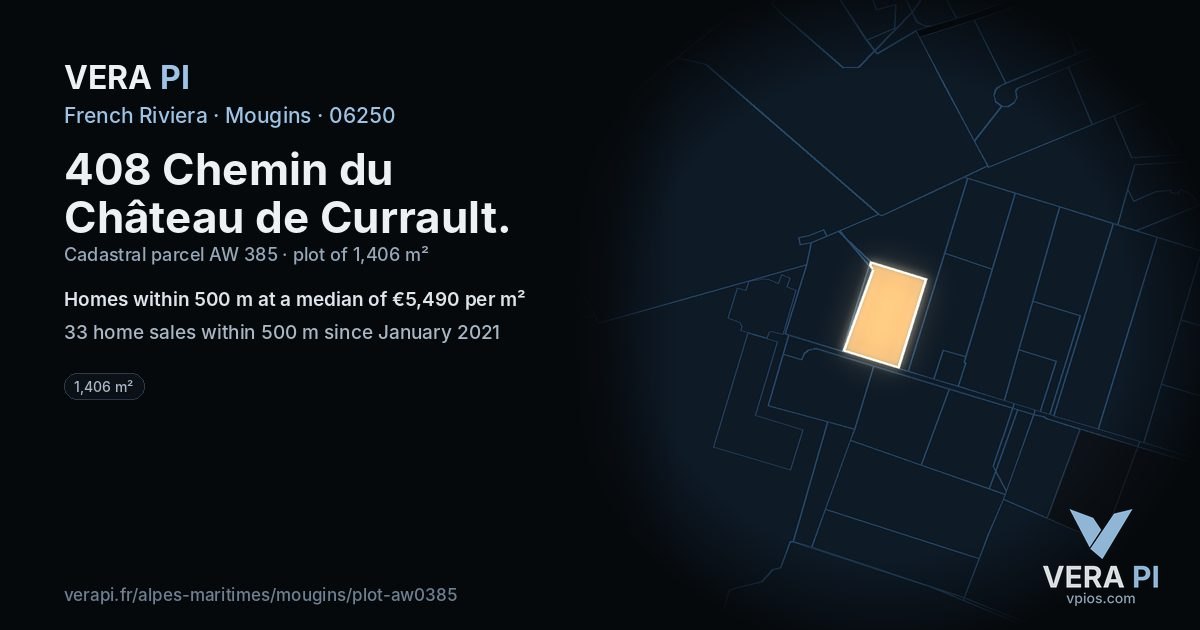 408 Chemin du Château de Currault, Mougins at night – the plot lit, the parcels around coloured by the prices near them