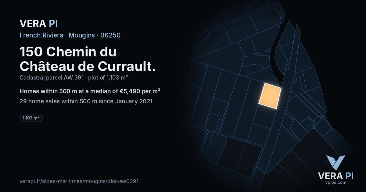 150 Chemin du Château de Currault, Mougins at night – the plot lit, the parcels around coloured by the prices near them