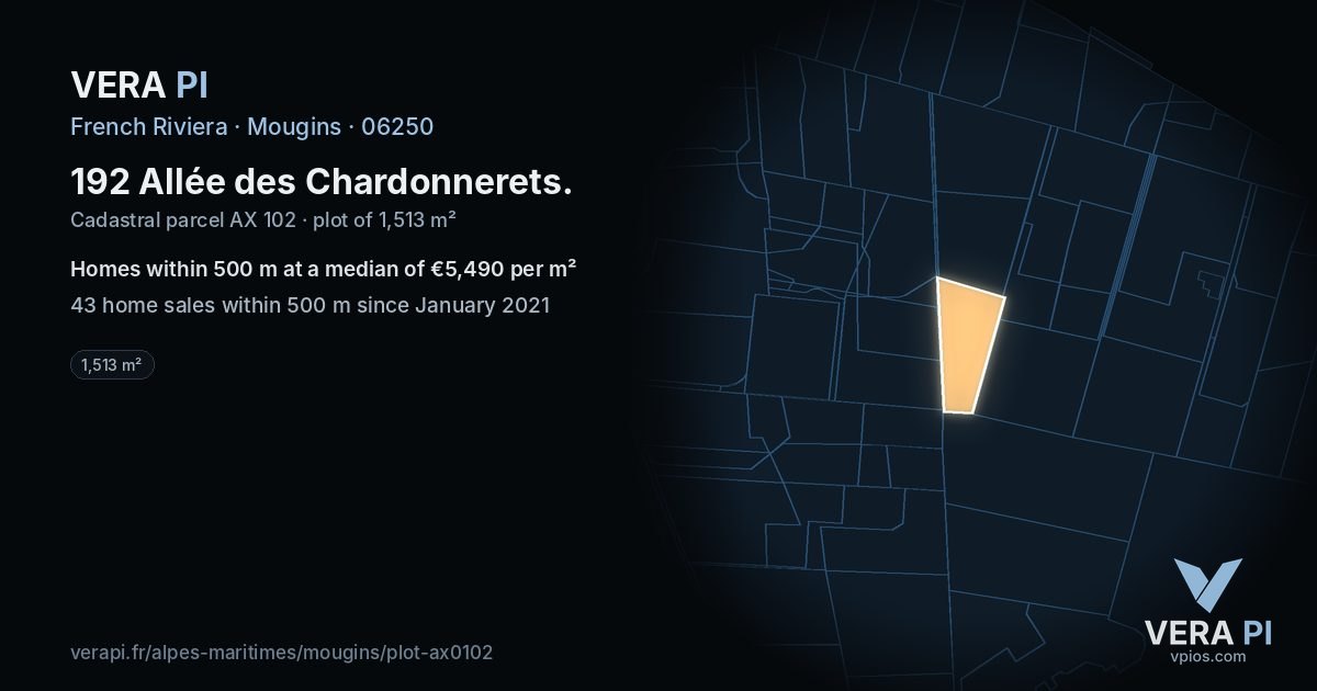 192 Allée des Chardonnerets, Mougins at night – the plot lit, the parcels around coloured by the prices near them