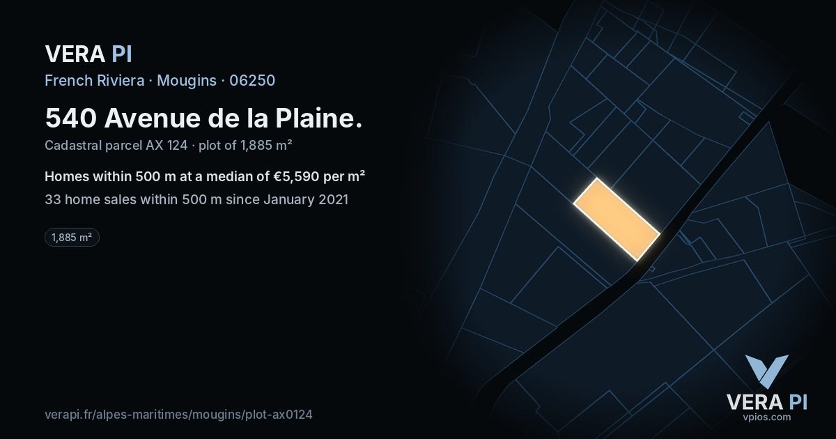 540 Avenue de la Plaine, Mougins at night – the plot lit, the parcels around coloured by the prices near them