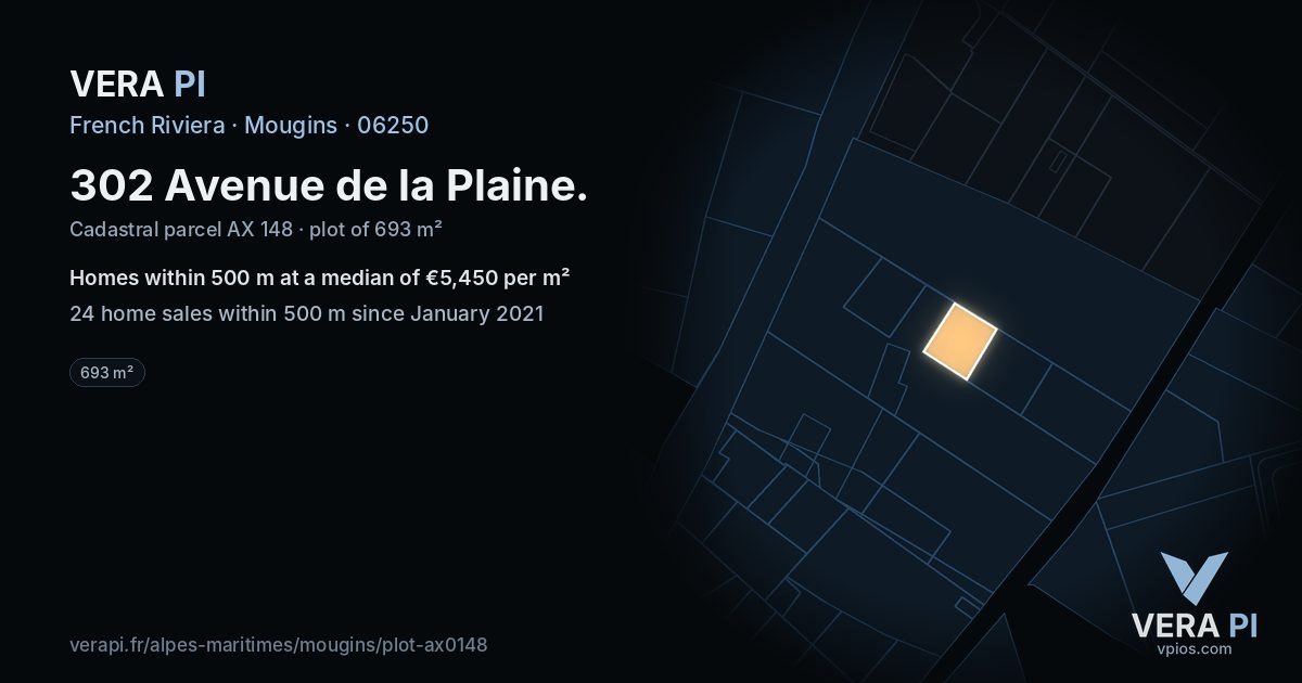 302 Avenue de la Plaine, Mougins at night – the plot lit, the parcels around coloured by the prices near them