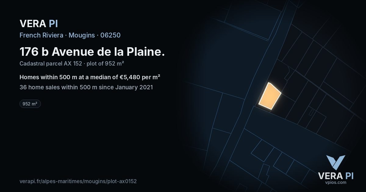 176 b Avenue de la Plaine, Mougins at night – the plot lit, the parcels around coloured by the prices near them