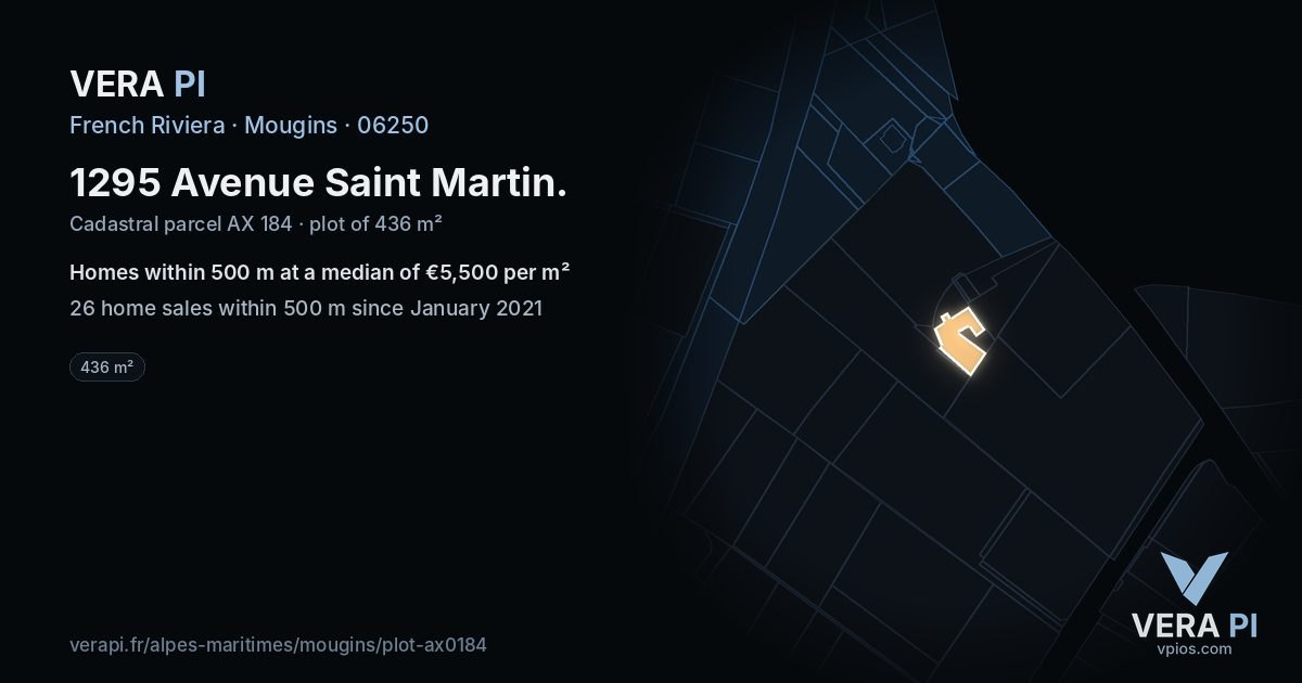 1295 Avenue Saint Martin, Mougins at night – the plot lit, the parcels around coloured by the prices near them