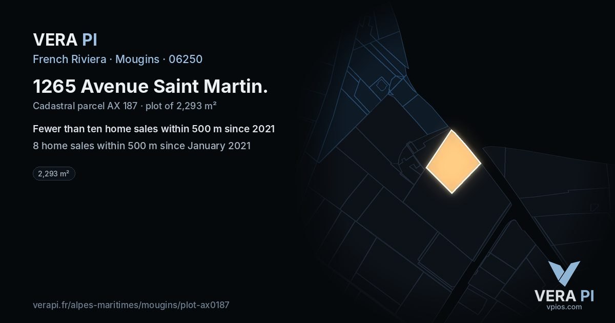 1265 Avenue Saint Martin, Mougins at night – the plot lit, the parcels around coloured by the prices near them