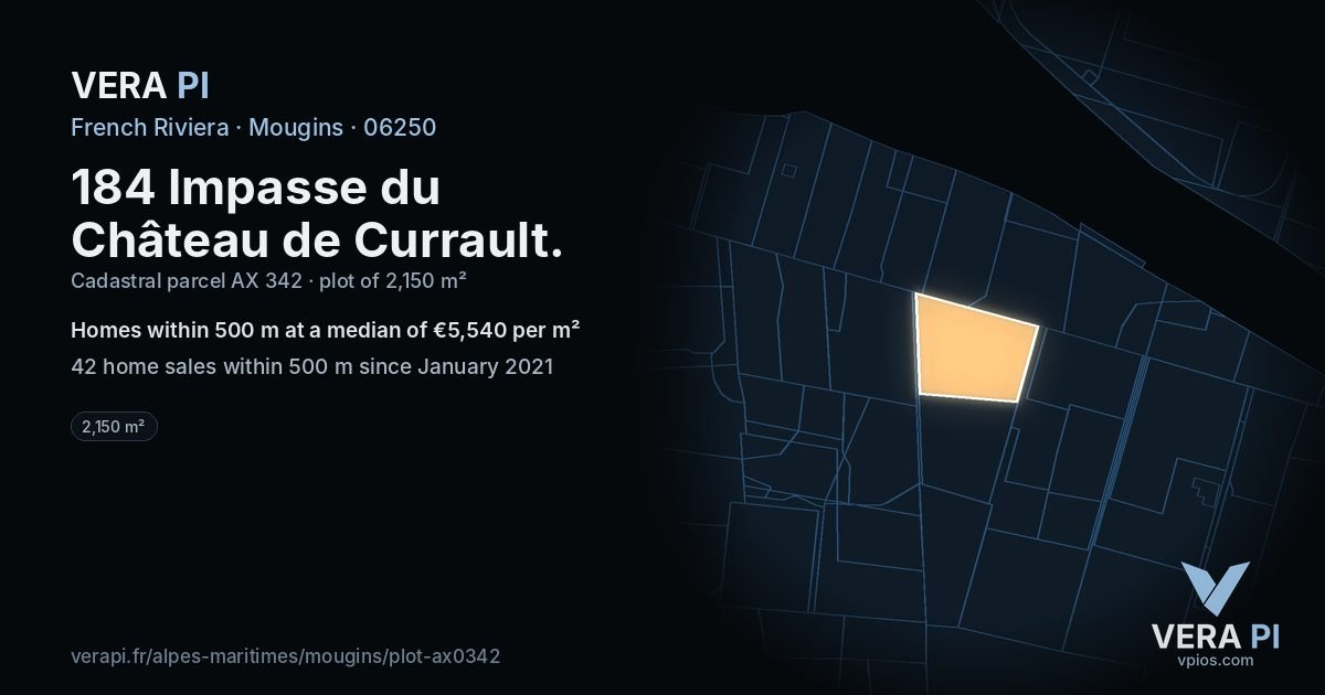 184 Impasse du Château de Currault, Mougins at night – the plot lit, the parcels around coloured by the prices near them