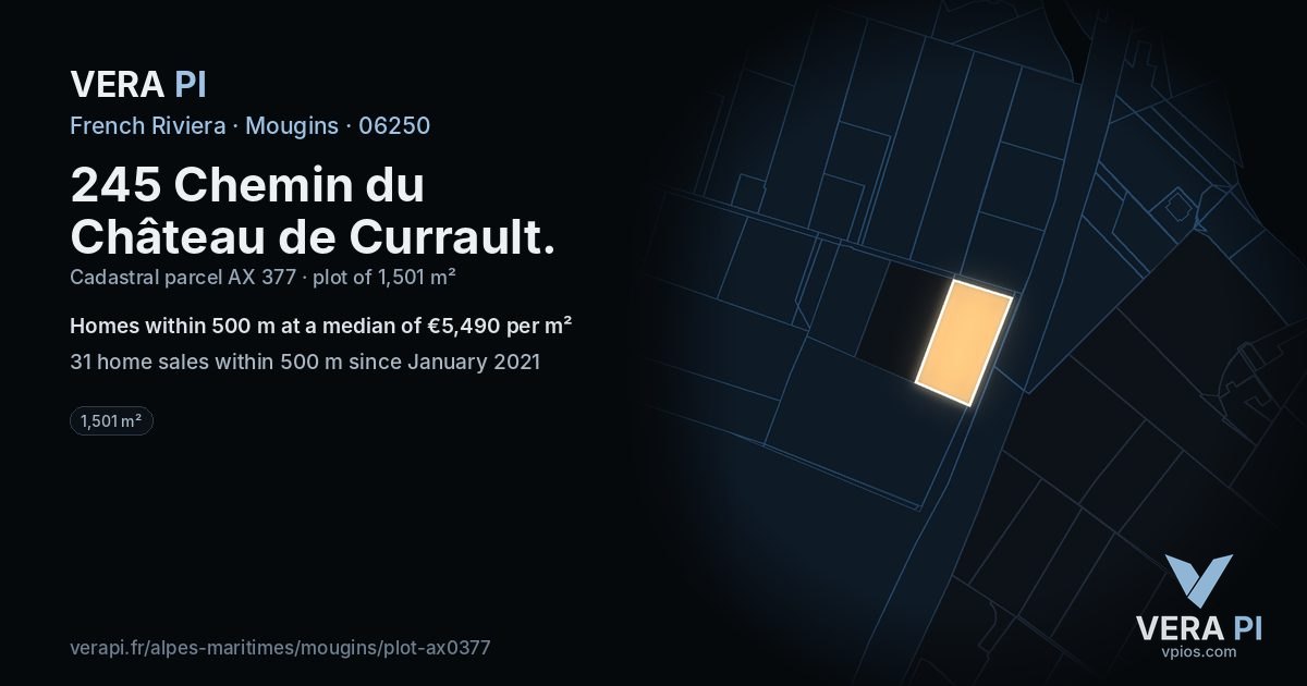245 Chemin du Château de Currault, Mougins at night – the plot lit, the parcels around coloured by the prices near them