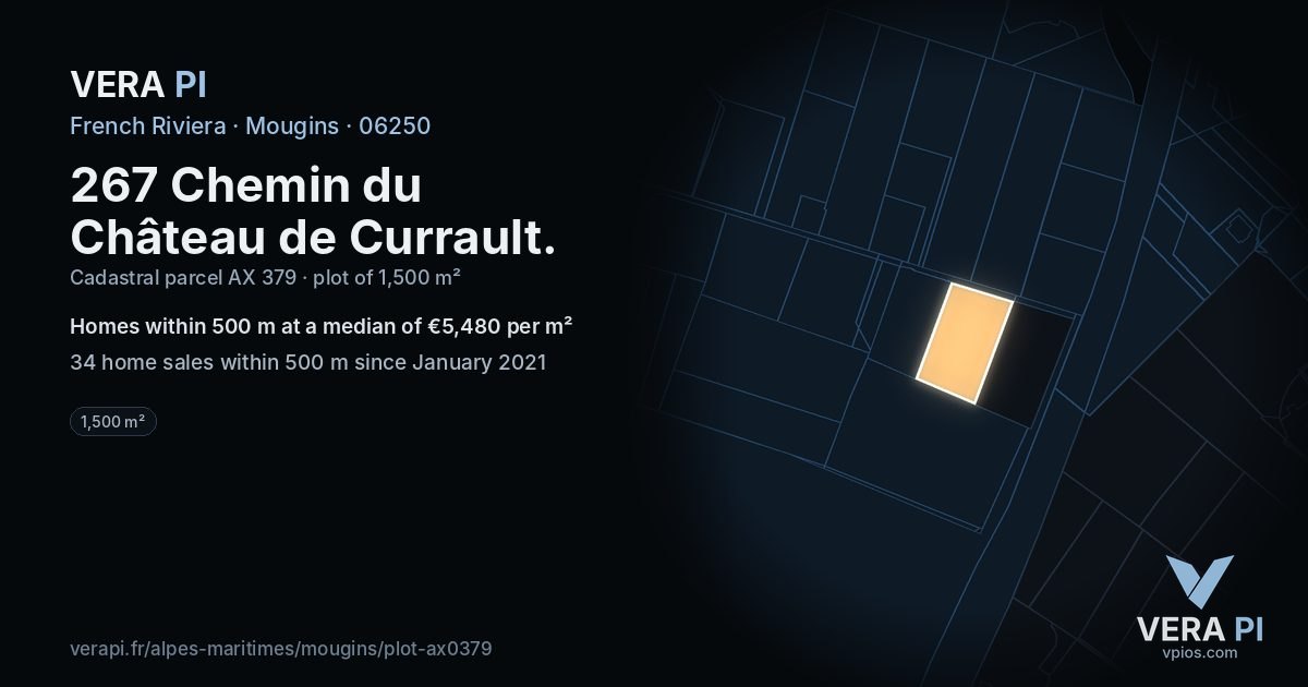 267 Chemin du Château de Currault, Mougins at night – the plot lit, the parcels around coloured by the prices near them