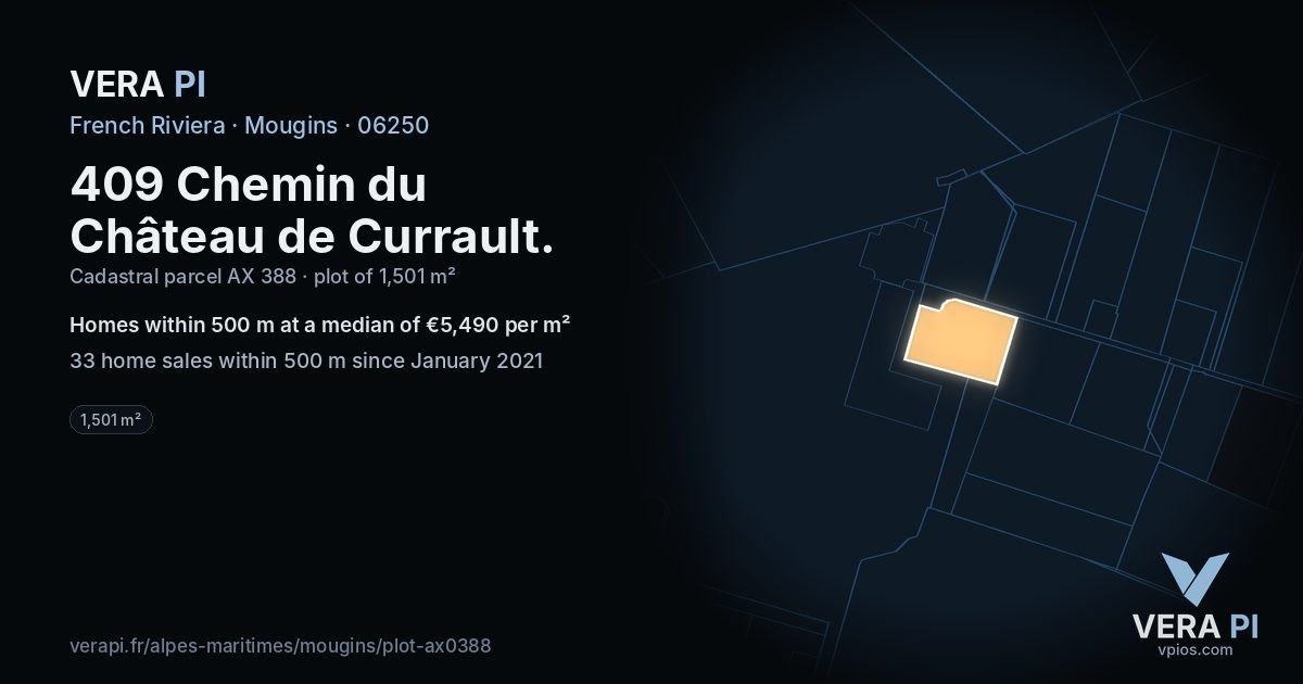 409 Chemin du Château de Currault, Mougins at night – the plot lit, the parcels around coloured by the prices near them