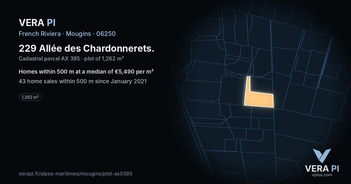 229 Allée des Chardonnerets, Mougins at night – the plot lit, the parcels around coloured by the prices near them