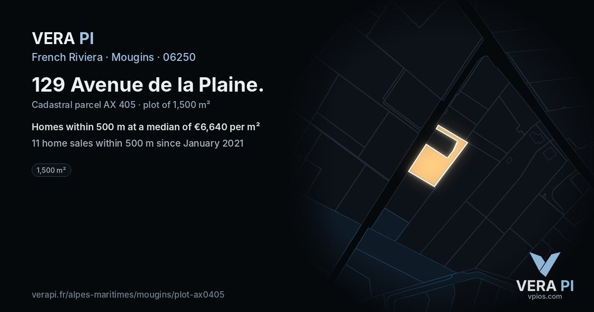 129 Avenue de la Plaine, Mougins at night – the plot lit, the parcels around coloured by the prices near them