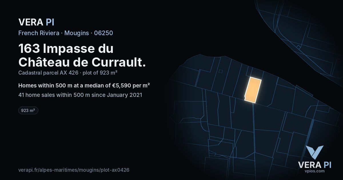 163 Impasse du Château de Currault, Mougins at night – the plot lit, the parcels around coloured by the prices near them