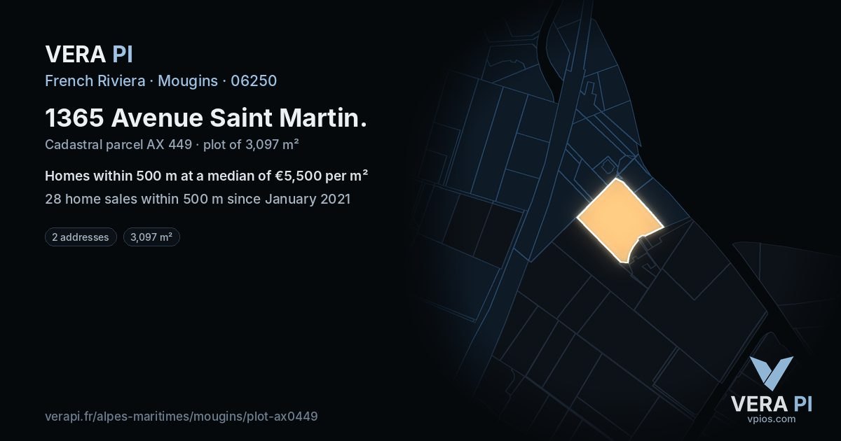 1365 Avenue Saint Martin, Mougins at night – the plot lit, the parcels around coloured by the prices near them