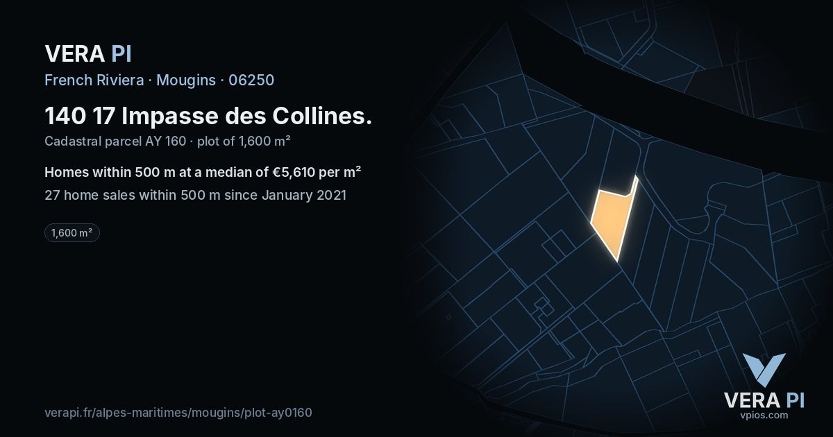 140 17 Impasse des Collines, Mougins at night – the plot lit, the parcels around coloured by the prices near them