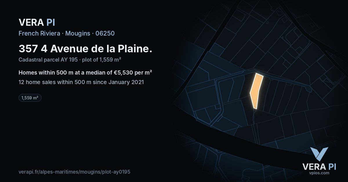 357 4 Avenue de la Plaine, Mougins at night – the plot lit, the parcels around coloured by the prices near them