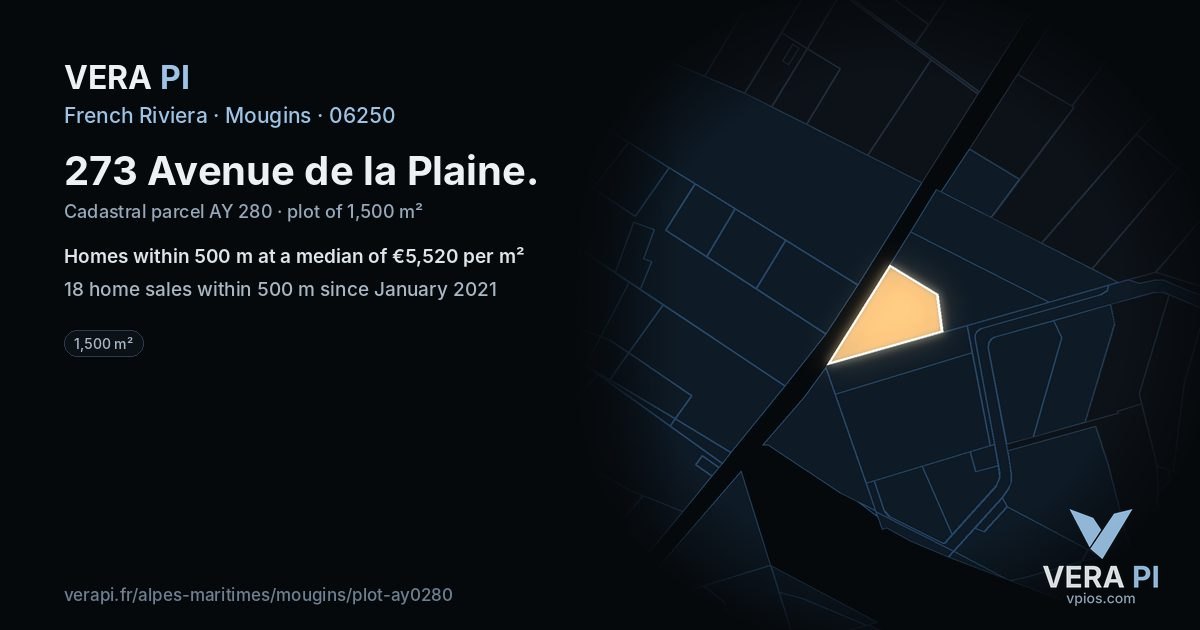 273 Avenue de la Plaine, Mougins at night – the plot lit, the parcels around coloured by the prices near them