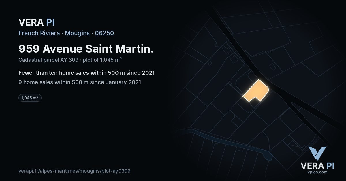 959 Avenue Saint Martin, Mougins at night – the plot lit, the parcels around coloured by the prices near them