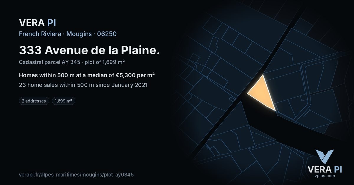 333 Avenue de la Plaine, Mougins at night – the plot lit, the parcels around coloured by the prices near them