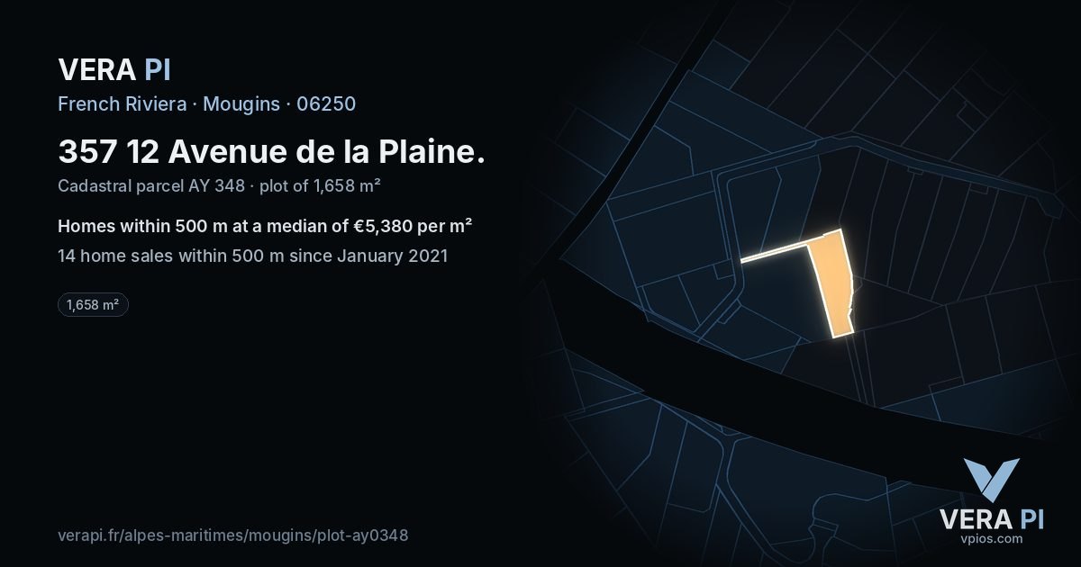 357 12 Avenue de la Plaine, Mougins at night – the plot lit, the parcels around coloured by the prices near them