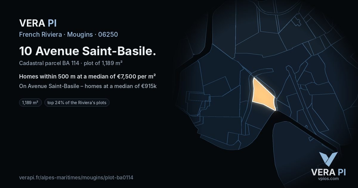 10 Avenue Saint-Basile, Mougins at night – the plot lit, the parcels around coloured by the prices near them
