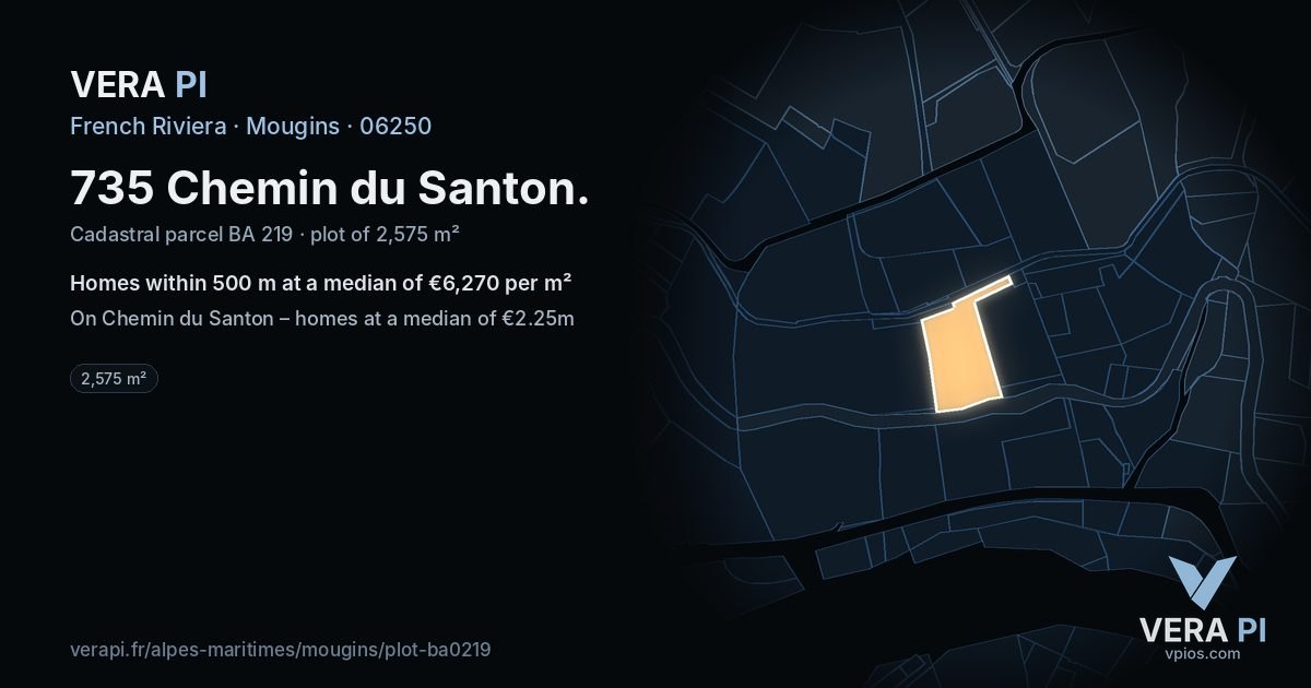 735 Chemin du Santon, Mougins at night – the plot lit, the parcels around coloured by the prices near them